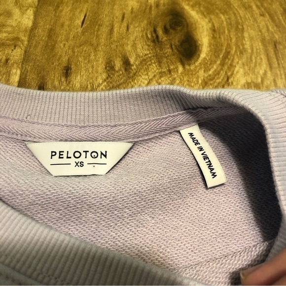 PELOTON Mauve Purple Crewneck Pullover Black Slogan Spellout Womens Size XS - Picture 2 of 9
